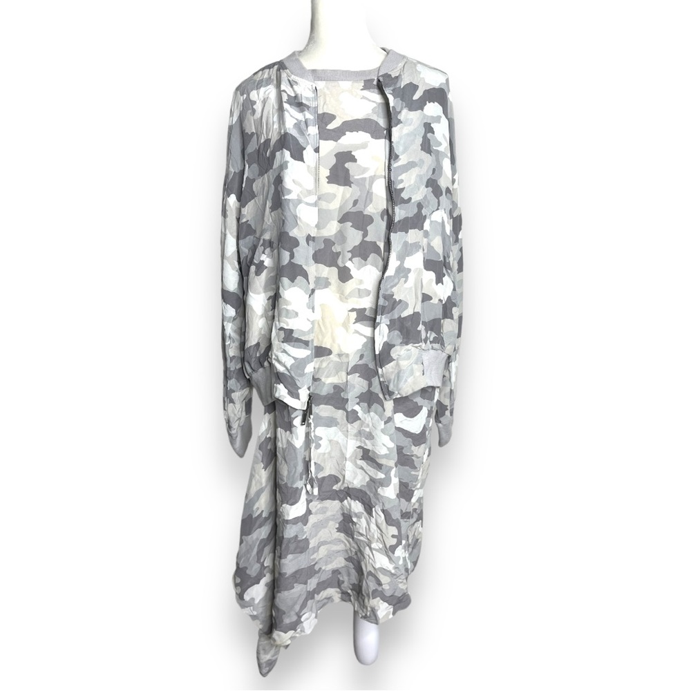 Pure Dkny camouflage silk set dres and jacket vintage size small - Picture 2 of 15